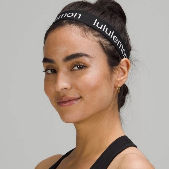 LULULEMON Hold Your Own Black & White Headbands Adjustable One Size (Two pieces) - Picture 13 of 14